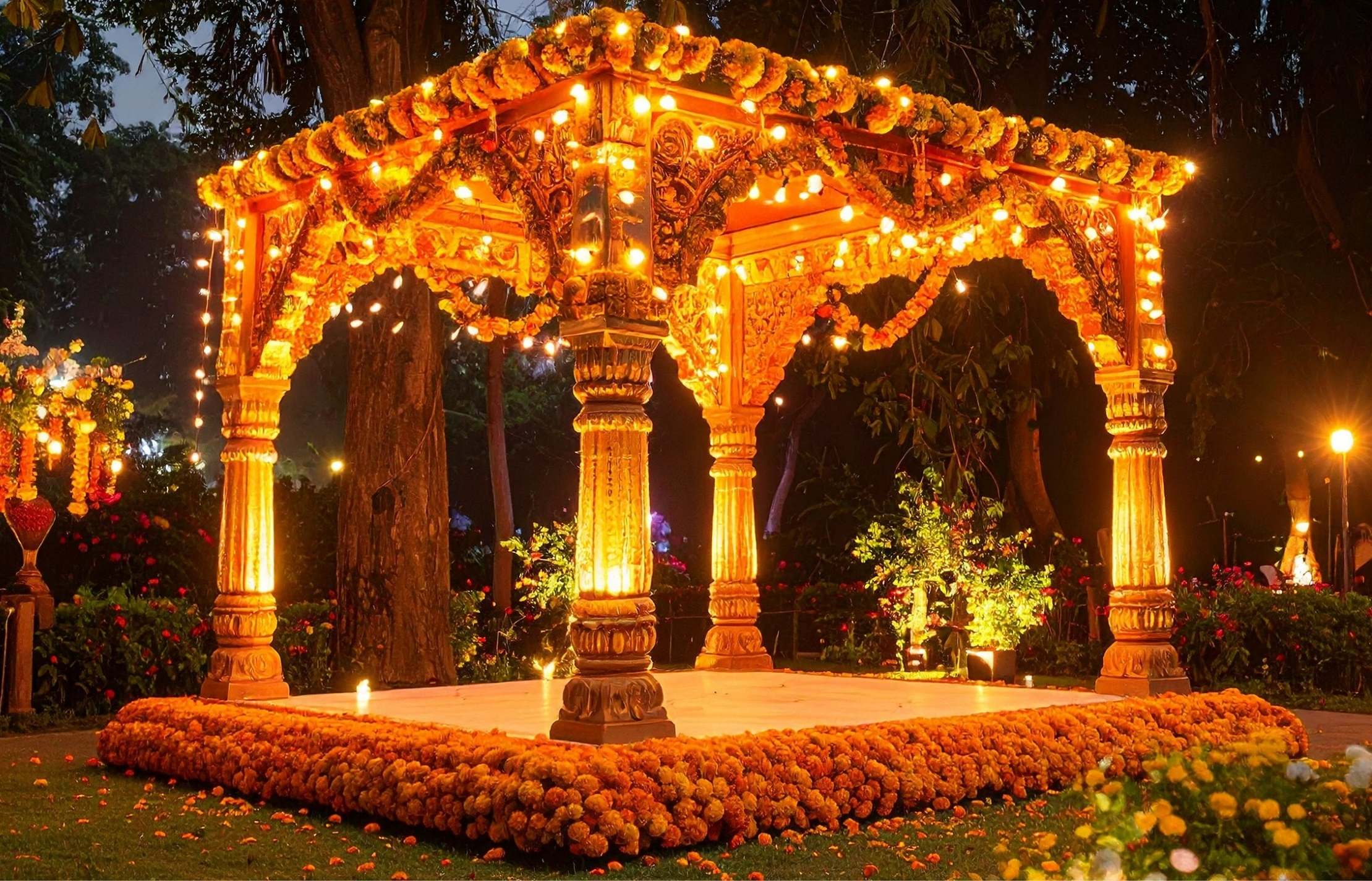Mandap for Indian wedding in the evening