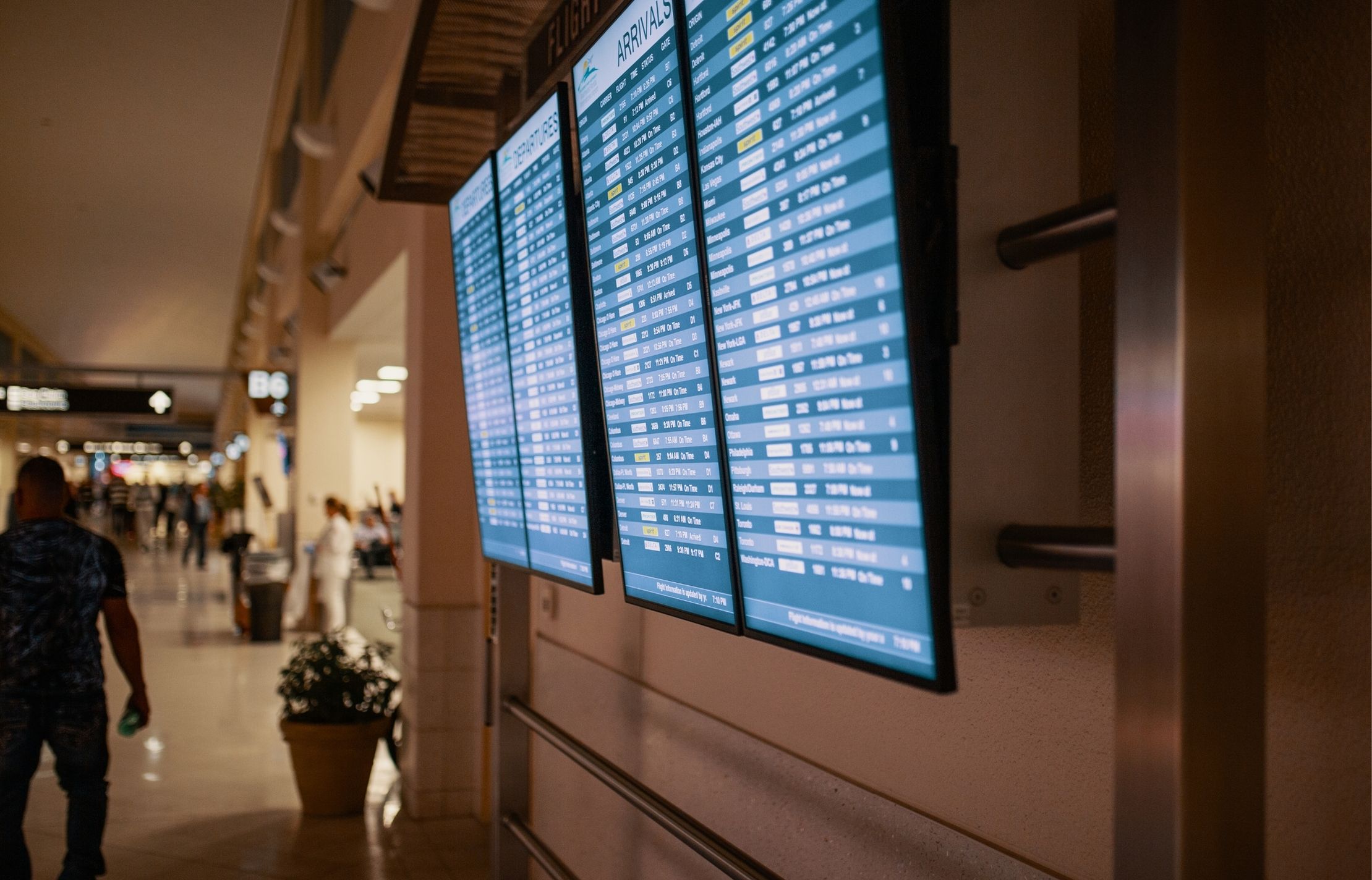 Cheap flight myths: which day should you book on?